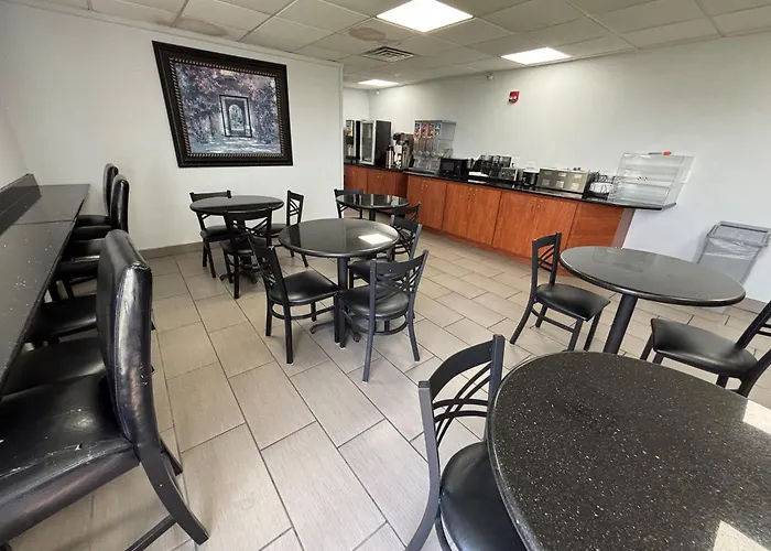 Hotel Baymont By Wyndham Jacksonville
