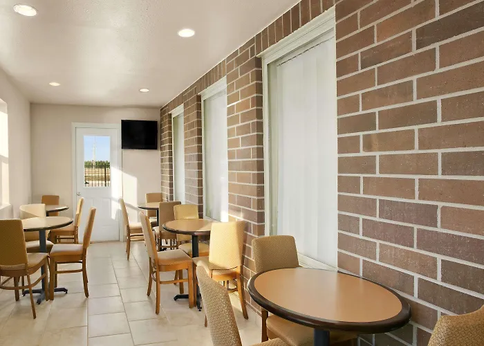 Baymont By Wyndham Jacksonville